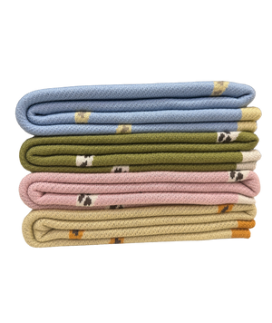 Eddie the Giraffe Baby Blanket – Pure Merino Wool